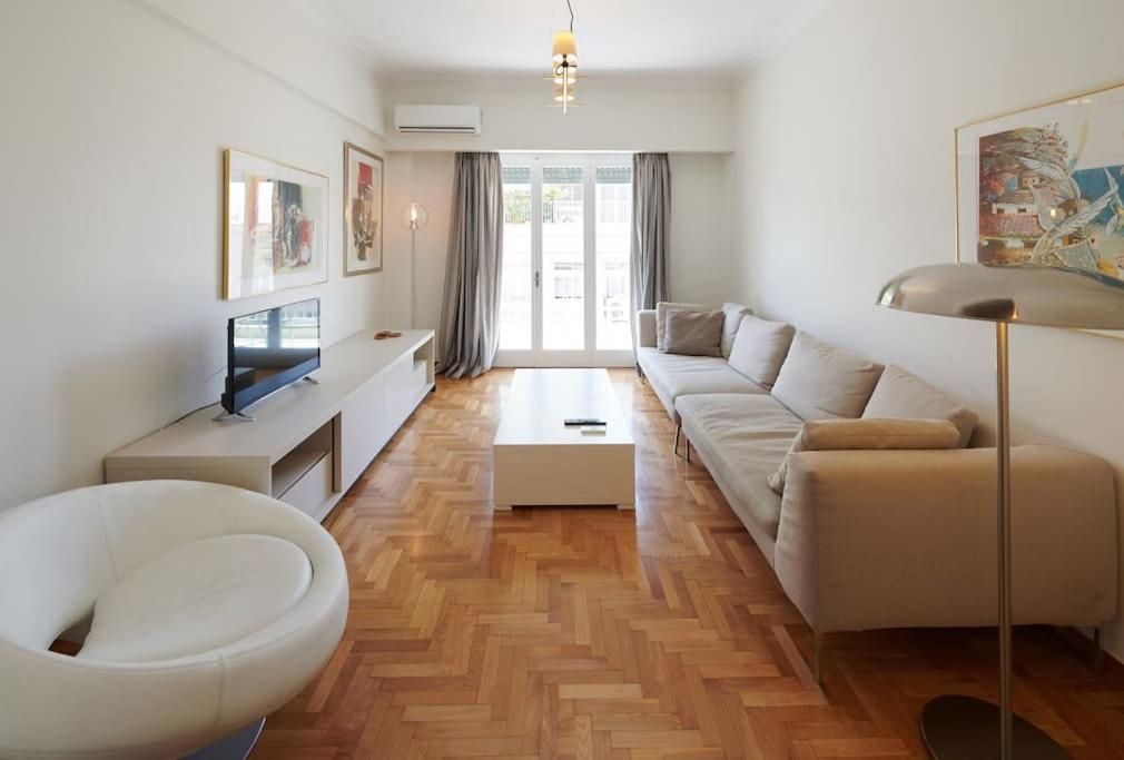 Apartment In The Heart Of The City Atena Exterior foto